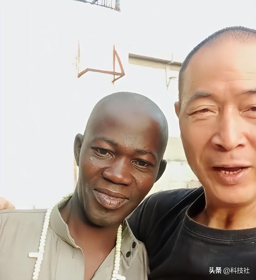 河南小伙去非洲創業，當地一夫多妻，男人負責玩，女人工作地位低